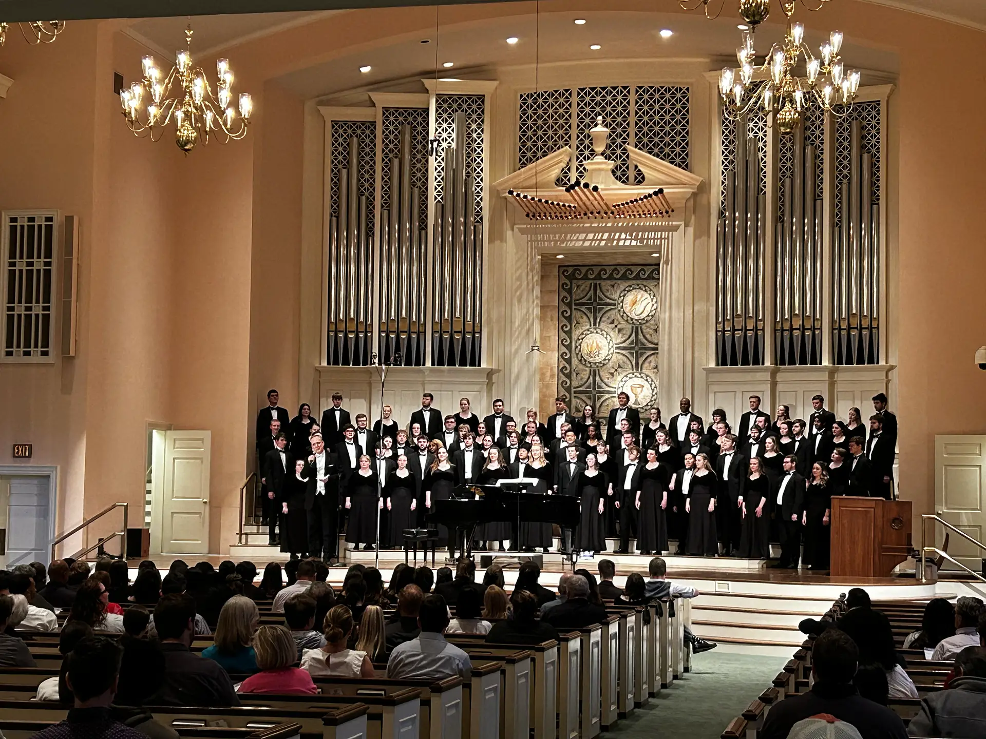 Wartburg Choir on Tour