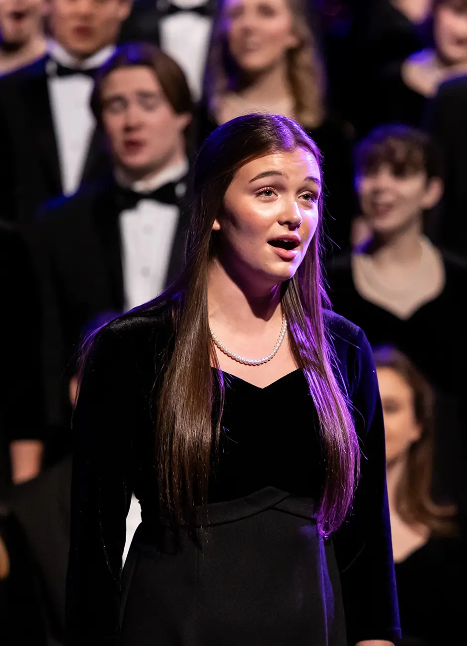 Soloist performs in Christmas with Wartburg 2024