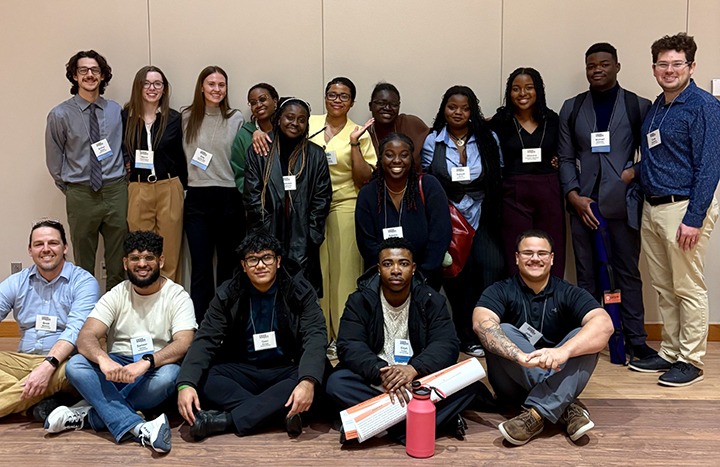 Wartburg students pose for a photo at the annual IINspire conference
